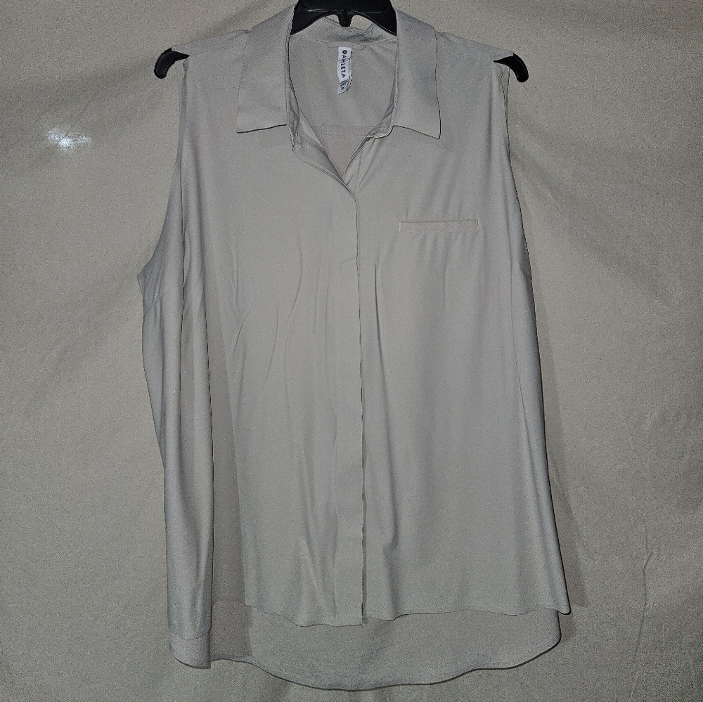 Sleeveless Collared Blouse in Light Khaki